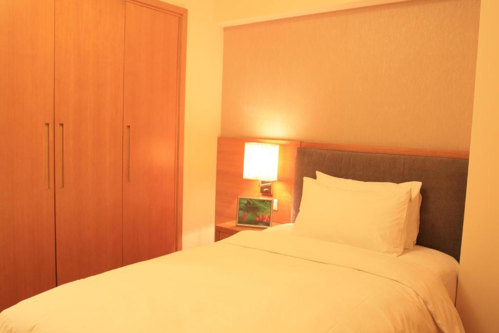 Oak Chateau Aparthotel